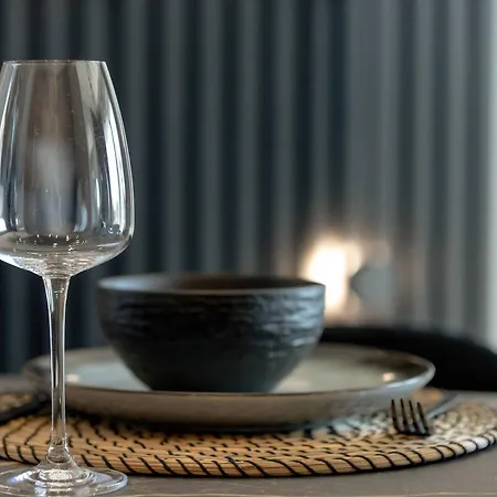 Lägenhet Prestigious With Parking In By Renters