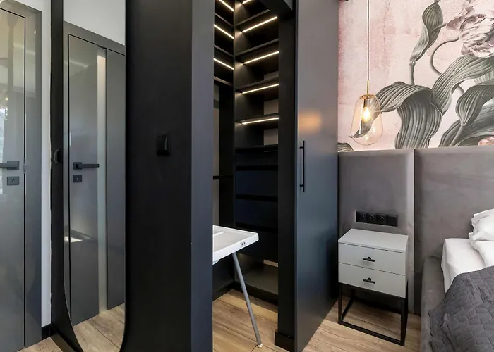 Prestigious With Parking In By Renters 아파트 그단스크