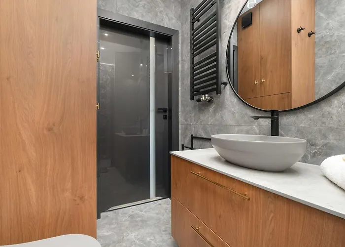 아파트 Prestigious With Parking In By Renters 그단스크